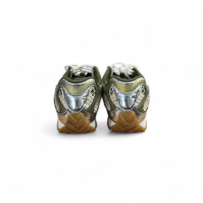 Bottega Veneta Orbit Sneakers — label